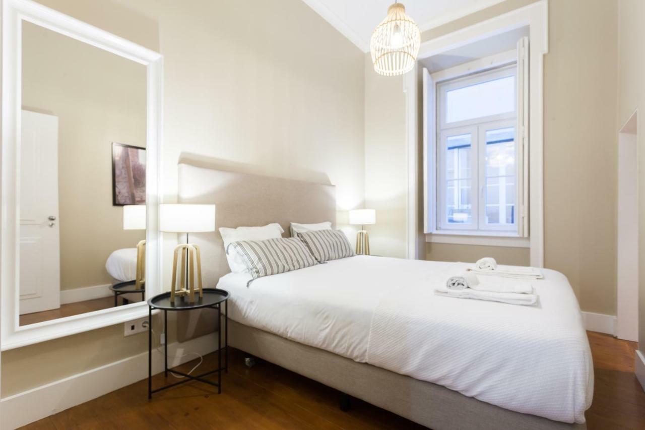 Baixa Vintage Three-Bedroom Apartment - By Lu Holidays リスボン エクステリア 写真