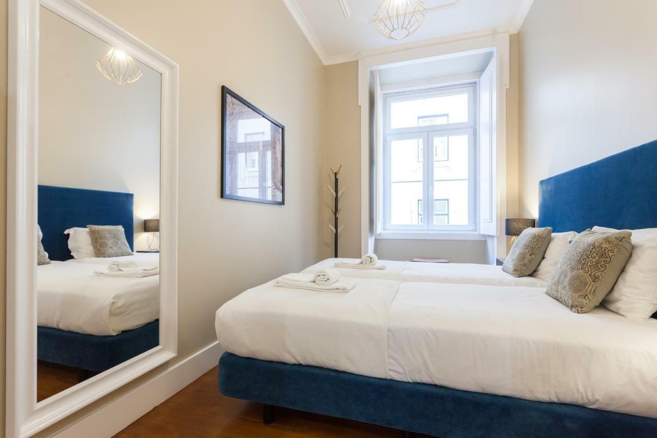 Baixa Vintage Three-Bedroom Apartment - By Lu Holidays リスボン エクステリア 写真